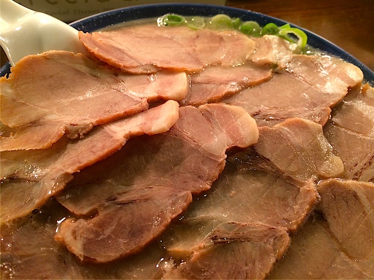 「東京在住の博多出身者がこよなく愛するホンモノの純豚骨ラーメン」を食べにいこう！しばらく　日本橋店