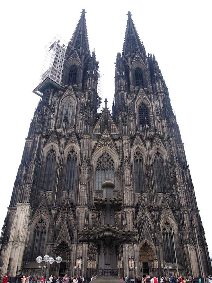 大迫力！ドイツ・ケルンの大聖堂