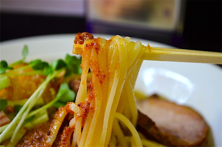 最高の手延べ麺で味わう期間限定の冷やし中華。台東区・浅草の「馬賊（ばぞく）」