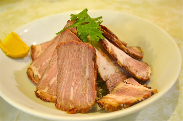 スペイン人もビックリ！？スペイン王室御用達の最高級イベリコ豚を使った酢豚を味わえるお店「水新菜館（ミズシンサイカン）」