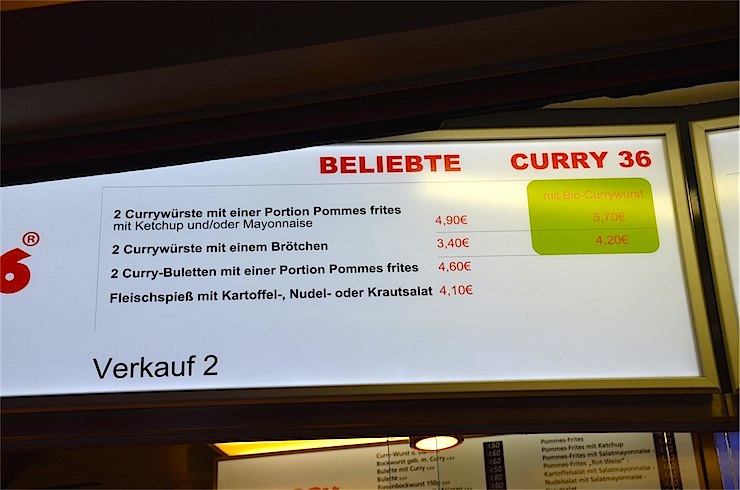 ベルリンで最も有名なカリー・ヴルスト屋「CURRY36」のカリー・ヴルストを食べてみた