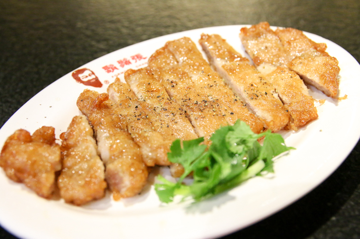 【台湾B級グルメ】こだわり過ぎの魯肉飯！「ヒゲのおじさん」でおなじみの「髭鬚張魯肉飯」一号店に行ってみた。