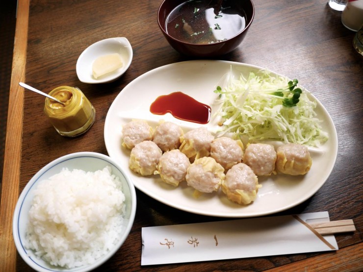 文豪も愛した黄色い皮！大阪なんばに行ったら一度は食べてみたい老舗華風料理「一芳亭」のしゅうまい