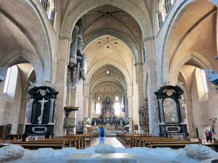 1700年の歴史をもつドイツ最古の大聖堂、世界遺産のトリーア大聖堂がすごい！