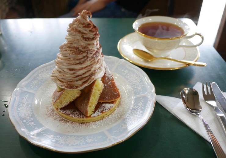 名物モンブランタワーのホットケーキが芸術的すぎる！愛知県・豊橋市が誇るホットケーキ専門の喫茶店「三愛（さんあい）」