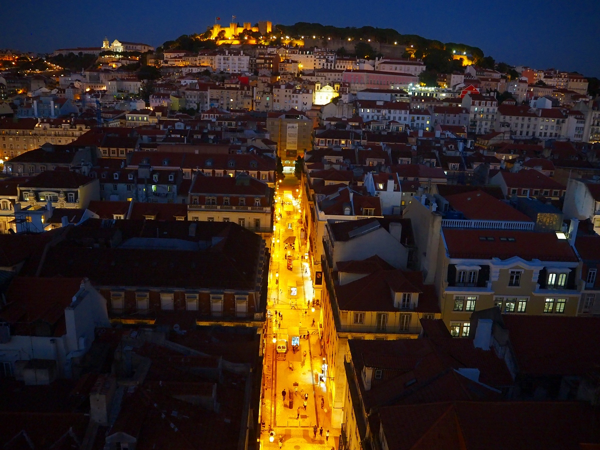 リスボンの人気者 100歳を超えるサンタ ジュスタのエレベーターでリスボンの絶景を楽しむ Gotrip 明日 旅に行きたくなるメディア