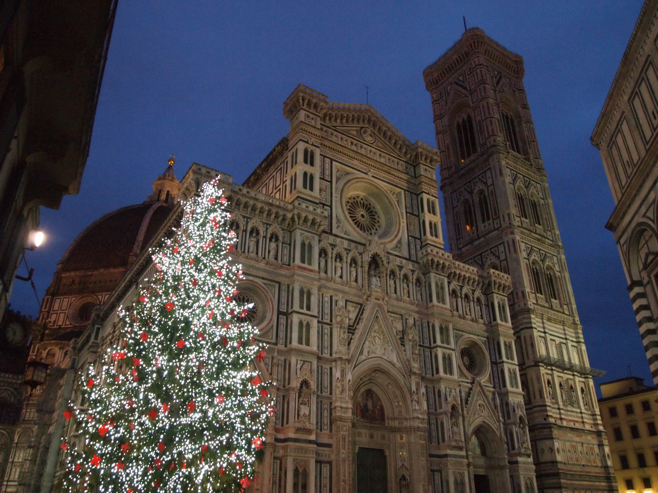 ふらっと散歩するだけでも楽しくなれる 街中が幻想的に輝くフィレンツェのクリスマス Gotrip 明日 旅に行きたくなるメディア