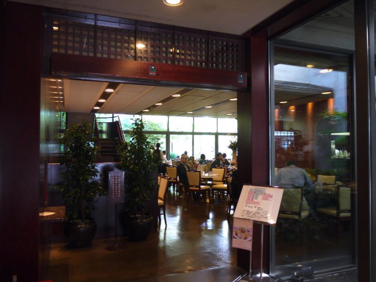 京都の朝はイノダコーヒから。京都市中京区「イノダコーヒ本店」限定「京の朝食」で優雅なひと時を