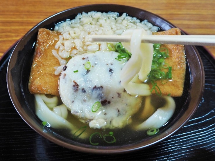 大阪天満宮の「すべらんうどん」は、安い・旨い・食べやすいの三拍子揃いであることが判明！