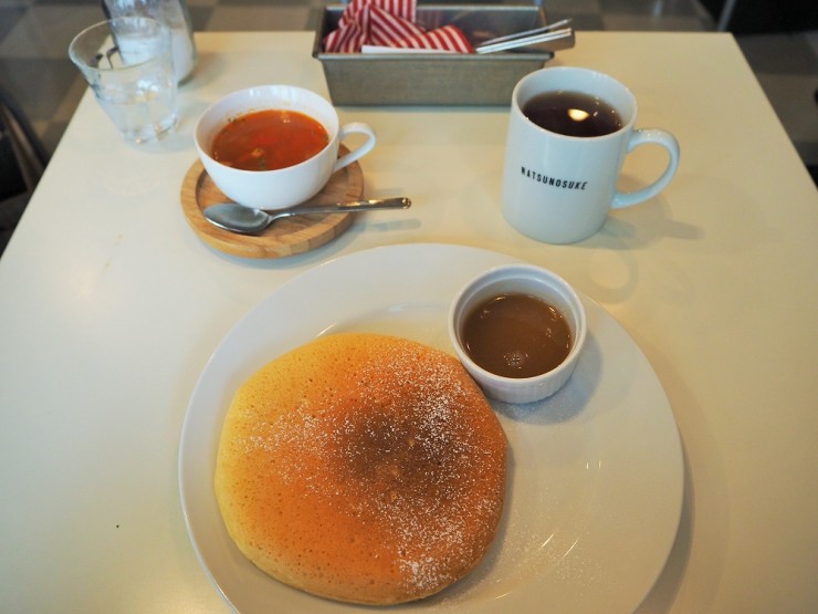 ふわふわパンケーキで幸せな一日のはじまり！「松之助 京都本店」の朝食セットがお得