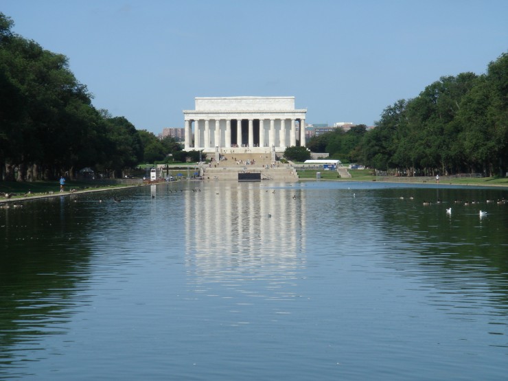 アメリカ ワシントンd C にあるリンカーン記念堂でアメリカの歴史に思いを馳せる Gotrip 明日 旅に行きたくなるメディア