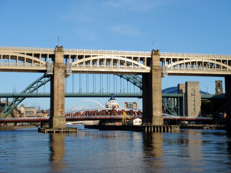 世界の街角 イングランド北部の町ニューカッスルは 橋の町 タイン川に架かる橋が作りだす興味深い風景は一見の価値あり Gotrip 明日 旅に行きたくなるメディア
