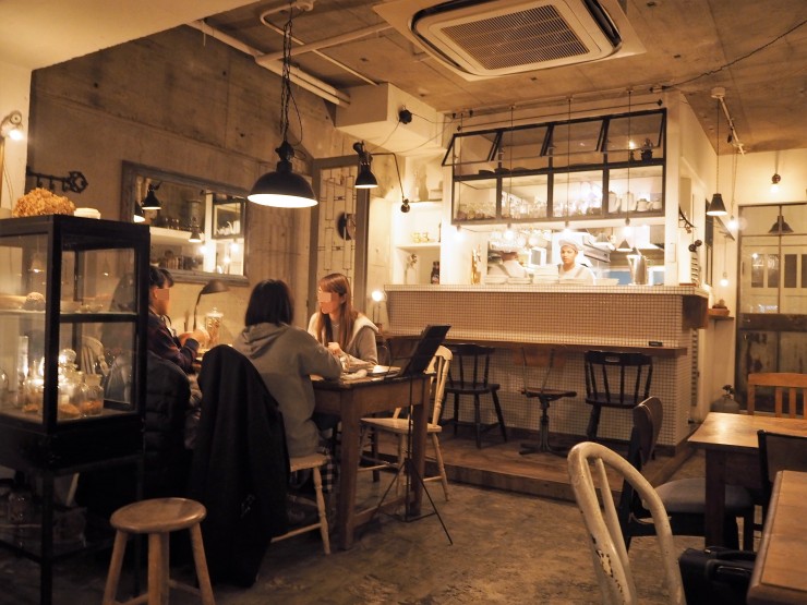 ここはカフェ？いえ、ネパール・インド料理店です！東京杉並区・西荻窪「サジロクローブ」
