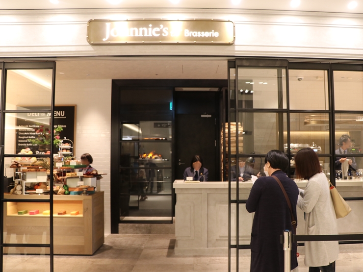 名古屋駅JRゲートタワー13階のレストラン Johnnie’s Brasserie(ジョニーズブラッセリー)は、景色も料理も楽しめる！