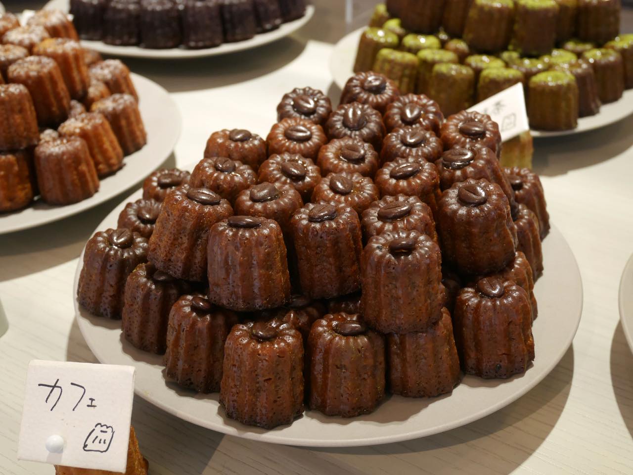 フランスの伝統的な焼き菓子プティサイズのカヌレがかわいくて絶品!兵庫県芦屋市「洋菓子のダニエル」 - GOTRIP!