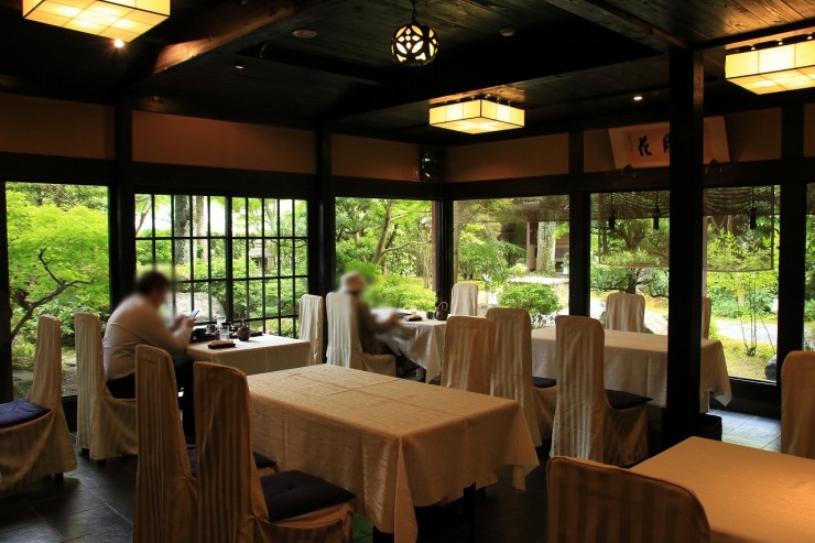 料亭ならではの味を、気軽なランチで楽しめる京都の料亭「下鴨茶寮」