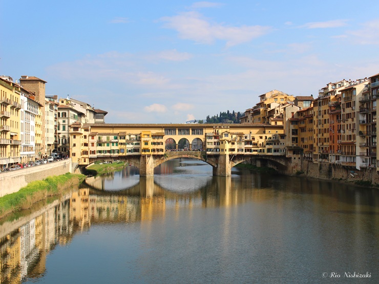 フィレンツェの奇跡！個性的な外観の「ヴェッキオ橋」の秘密 | GOTRIP 