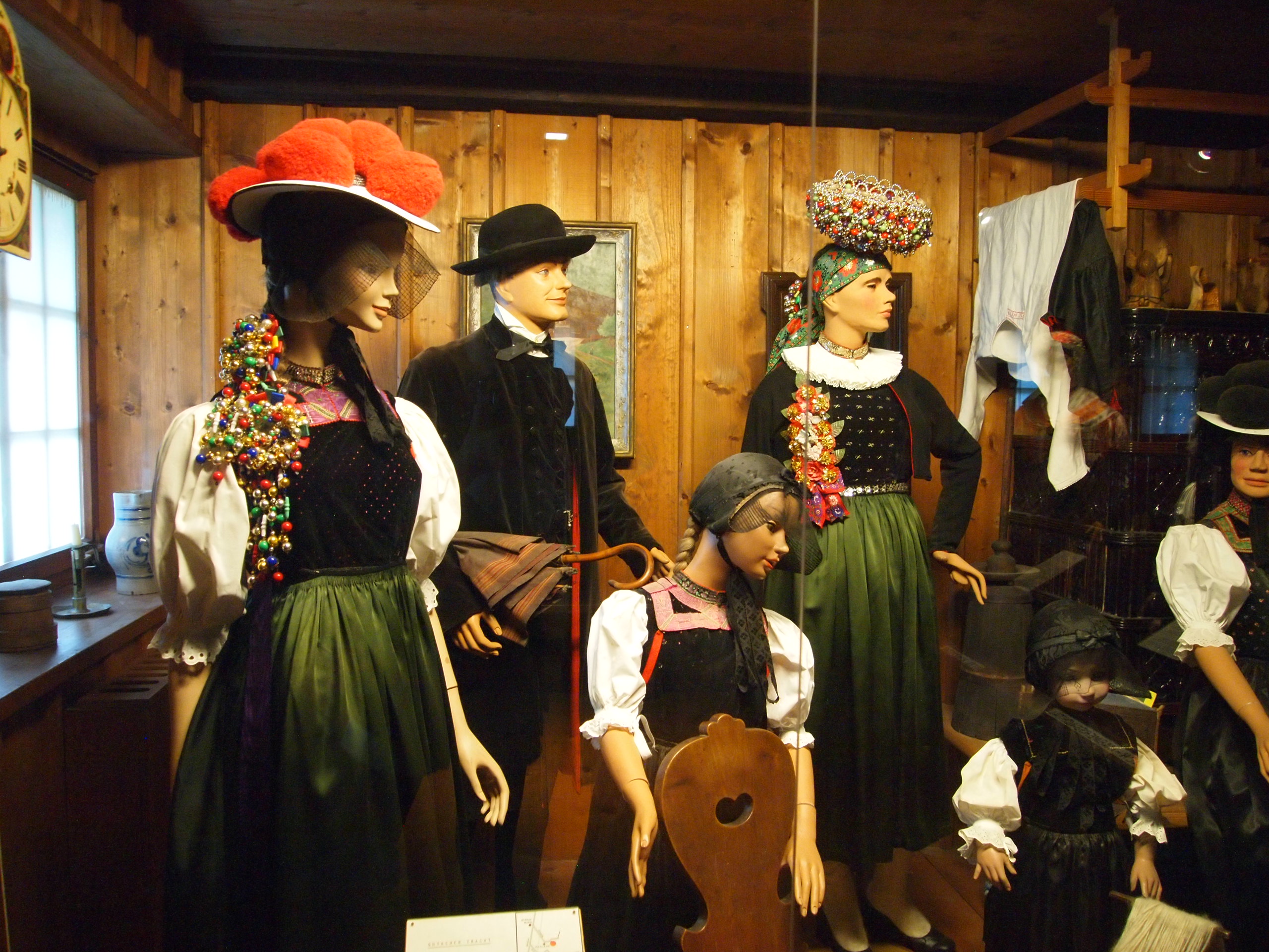 民族衣装の展示ははなんと100種類以上 ハスラッハにある 黒い森民族衣装博物館 で古き良きドイツの伝統に出会う旅 Gotrip 明日 旅に行きたくなるメディア
