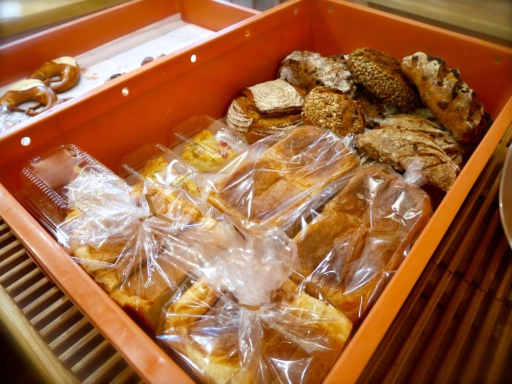 世界遺産「石見銀山」の町で人気のドイツパンとお菓子の店！島根県太田市「ベッカライ コンディトライ ヒダカ」