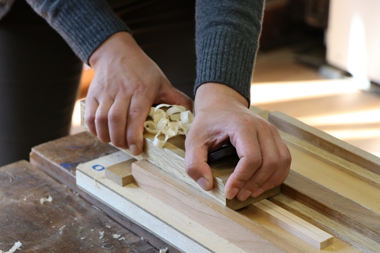 信州木曽 ふるさと体験館で木曽ヒノキの箸づくり体験。自分だけのお箸を作ろう！