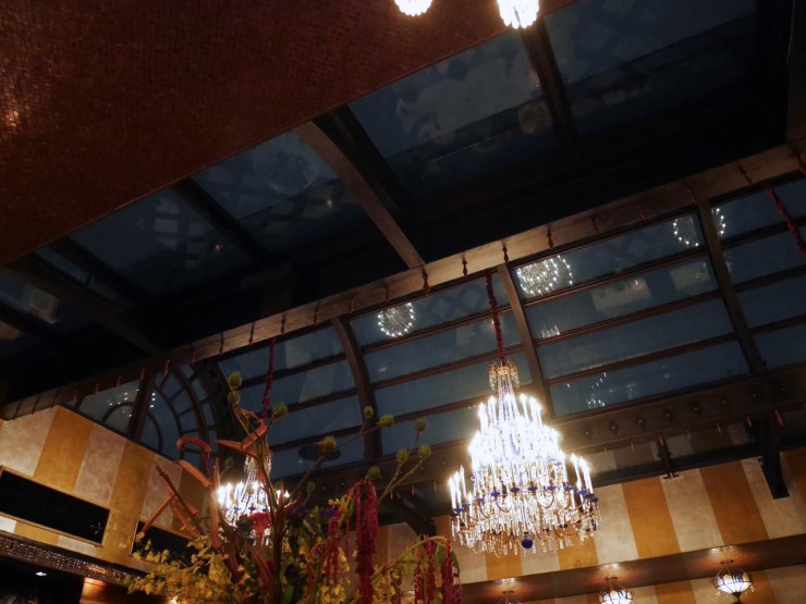 都会のど真ん中にある古城レストランでフルコースとワインのペアリングを楽しめる東京都港区白金台の『ステラート』がリニューアルオープン