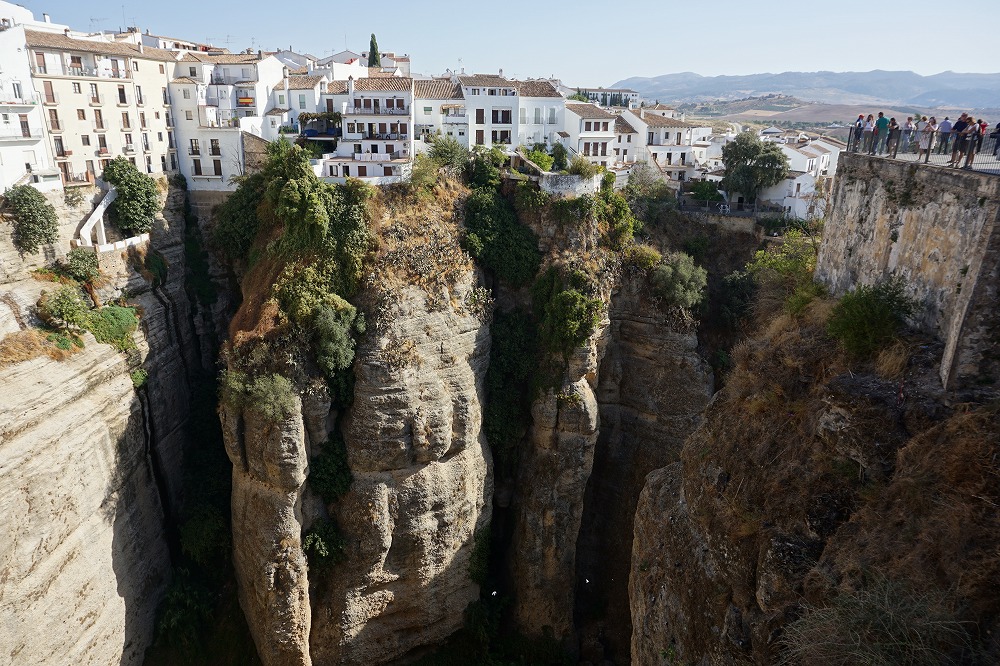 世界の絶景 目を疑うような断崖絶壁の町 スペイン ロンダ Gotrip 明日 旅に行きたくなるメディア