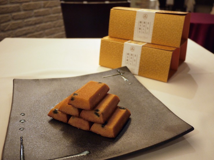 徳川家康も好んだ銘菓・安倍川餅をイメージした「ふんわり金塊フィナンシェ」は新感覚の静岡土産として話題！