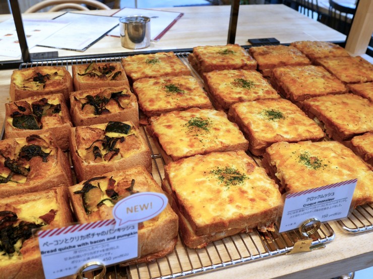 キューブ型食パン「ムー」でつくる「フレンチトースト」が絶品！大阪市北区南森町『パンとエスプレッソと南森町交差点』