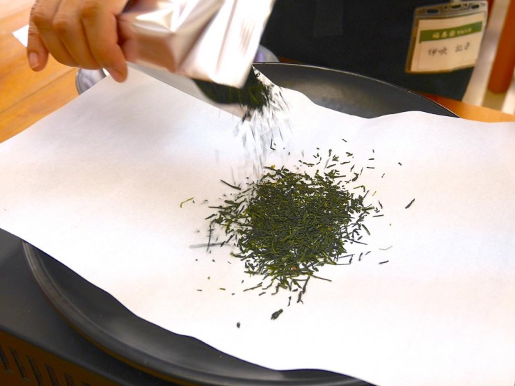 煎りたてのほうじ茶を作って味わう！京都・宇治市「福寿園宇治茶工房」でほうじ茶づくりを体験してみた