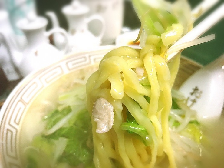 毎日1000個以上餃子が売れる餃子の店で味わう最高の湯麺（タンメン） / 東京・飯田橋の名店「おけ以」