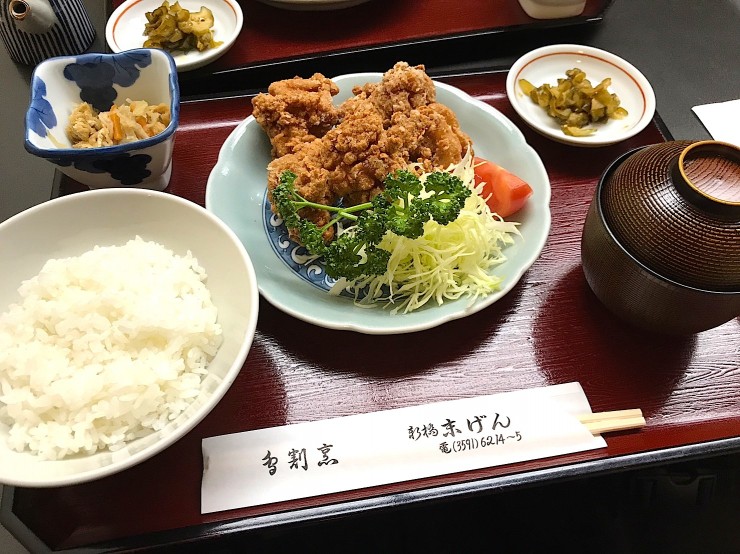 オトナの鳥の唐揚げ定食を堪能したいならココ！三島由紀夫が最後の晩餐に選んだ鳥料理専門店、東京・新橋「末げん」