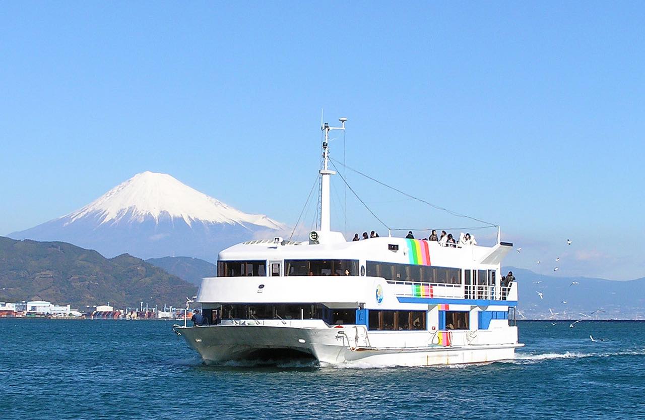 富士山と海のパノラマが楽しめる 清水港ベイクルーズ で特別なひと時を Gotrip 明日 旅に行きたくなるメディア