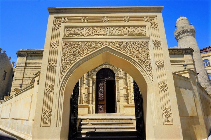 イスラム文化香るアゼルバイジャンの世界遺産、バクーの旧市街を散策