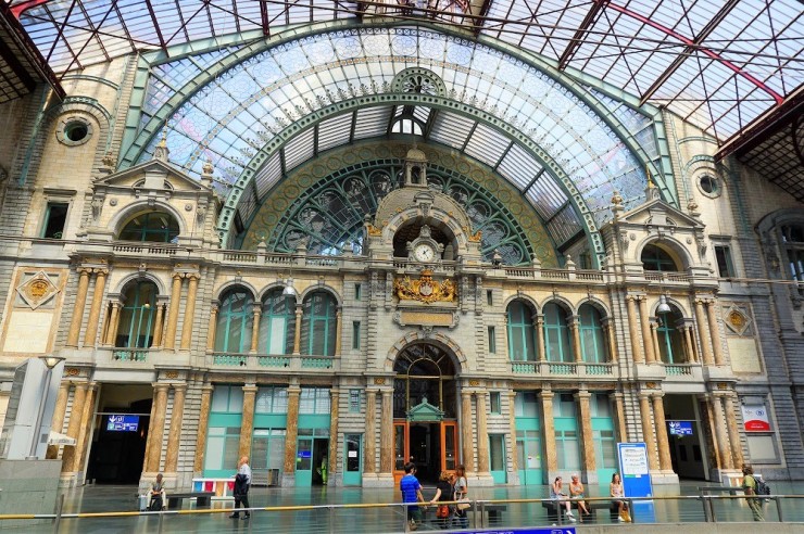 世界一美しい駅 宮殿のようなベルギー アントワープ中央駅 Gotrip 明日 旅に行きたくなるメディア