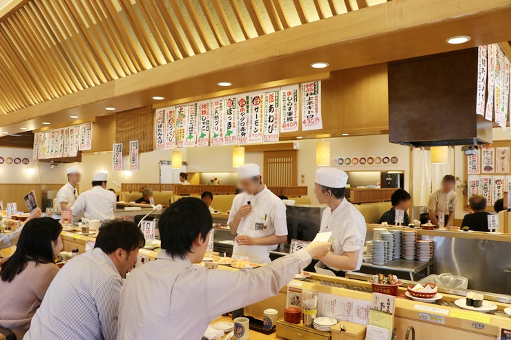 コスパ抜群で美味しい寿司を食べるならココ！北海道最強の回転寿し「トリトン」