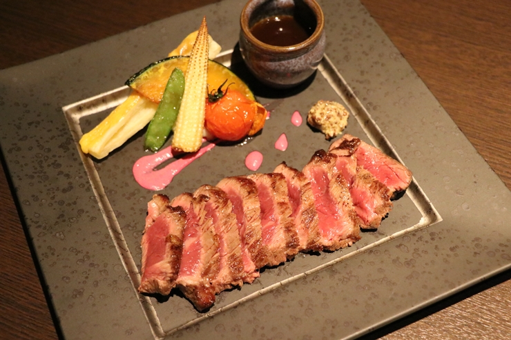 熊本で本当においしい馬肉が食べられる、熊本馬肉ダイニング 馬桜（うまさくら）