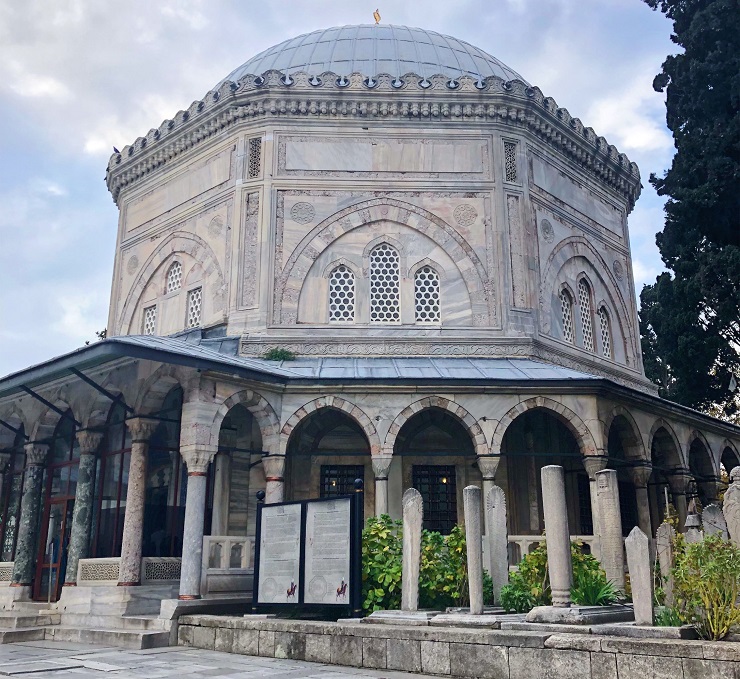 オスマン帝国を繁栄に導いたスレイマン大帝のために造られたモスク スレイマニエ モスク Gotrip 明日 旅に行きたくなるメディア