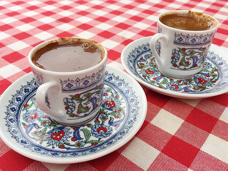 世界無形文化遺産の トルココーヒー を美味しく淹れよう トルコで買いたいコーヒーグッズ ジェズヴェ とは Gotrip 明日 旅に行きたくなるメディア