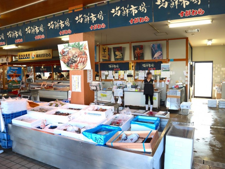 新鮮な庄内浜の海の幸を堪能できる市場 / 山形県酒田市の「さかた海鮮市場」