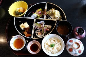 日本料理レストラン「隨縁亭」ランチ