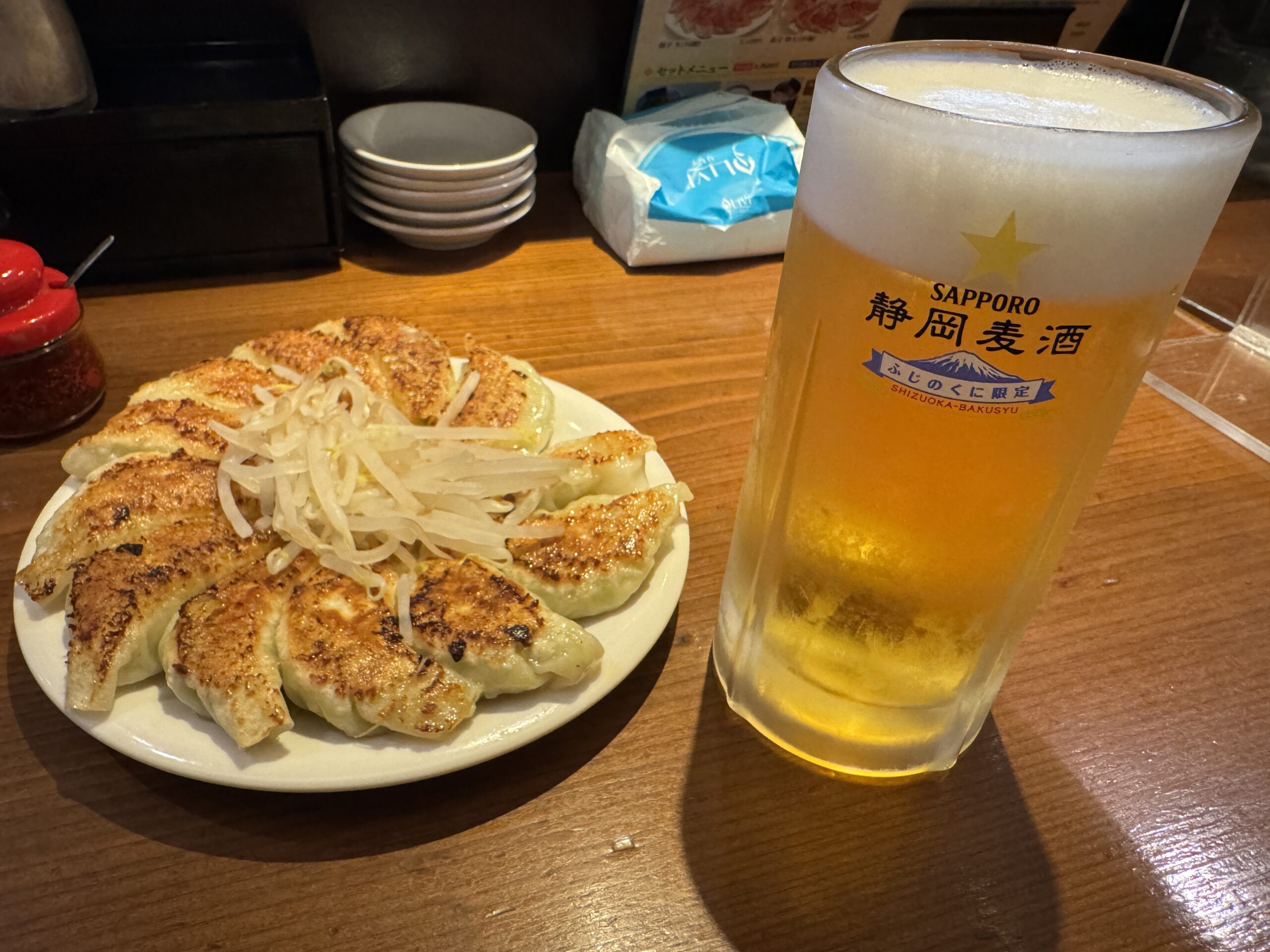 【日本餃子紀行】昭和37年創業!60年以上愛され続ける老舗で味わう浜松餃子とは? / 静岡県浜松市・JR浜松駅徒歩3分の「むつぎく」 - GOTRIP!の画像